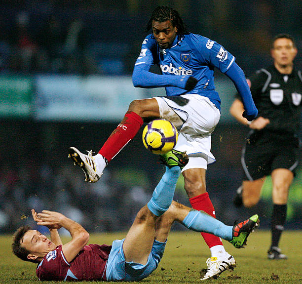 方面与加纳 方面与加纳