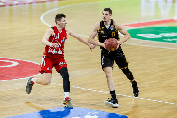 众的尊重 众的尊重