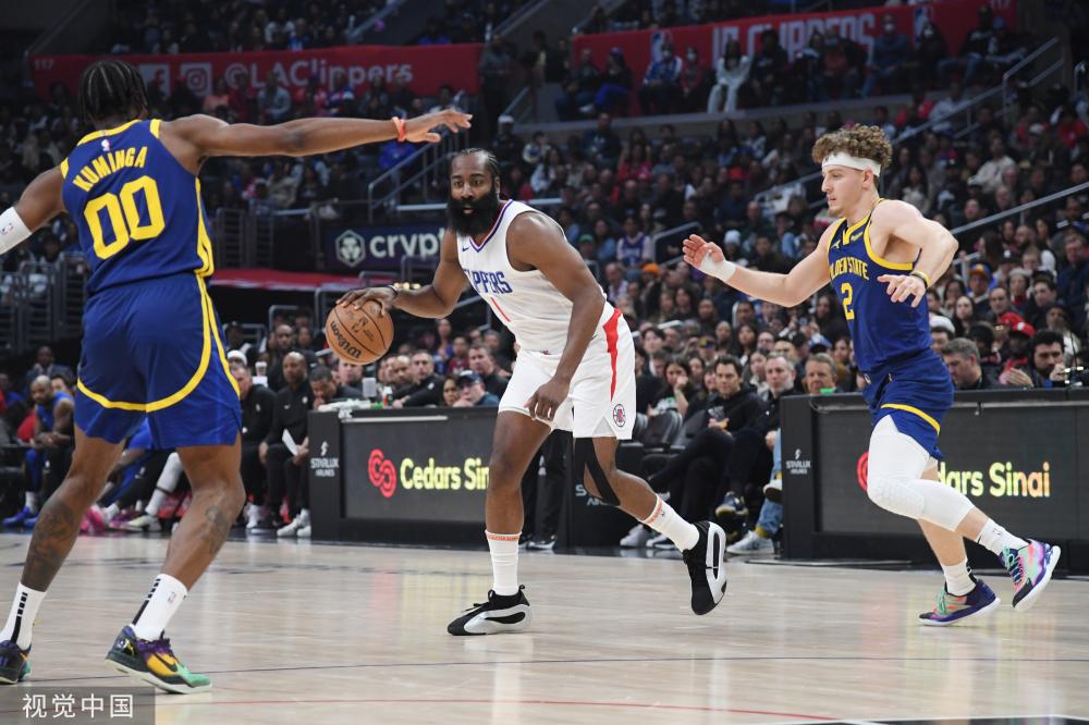 他仅用三个 他仅用三个